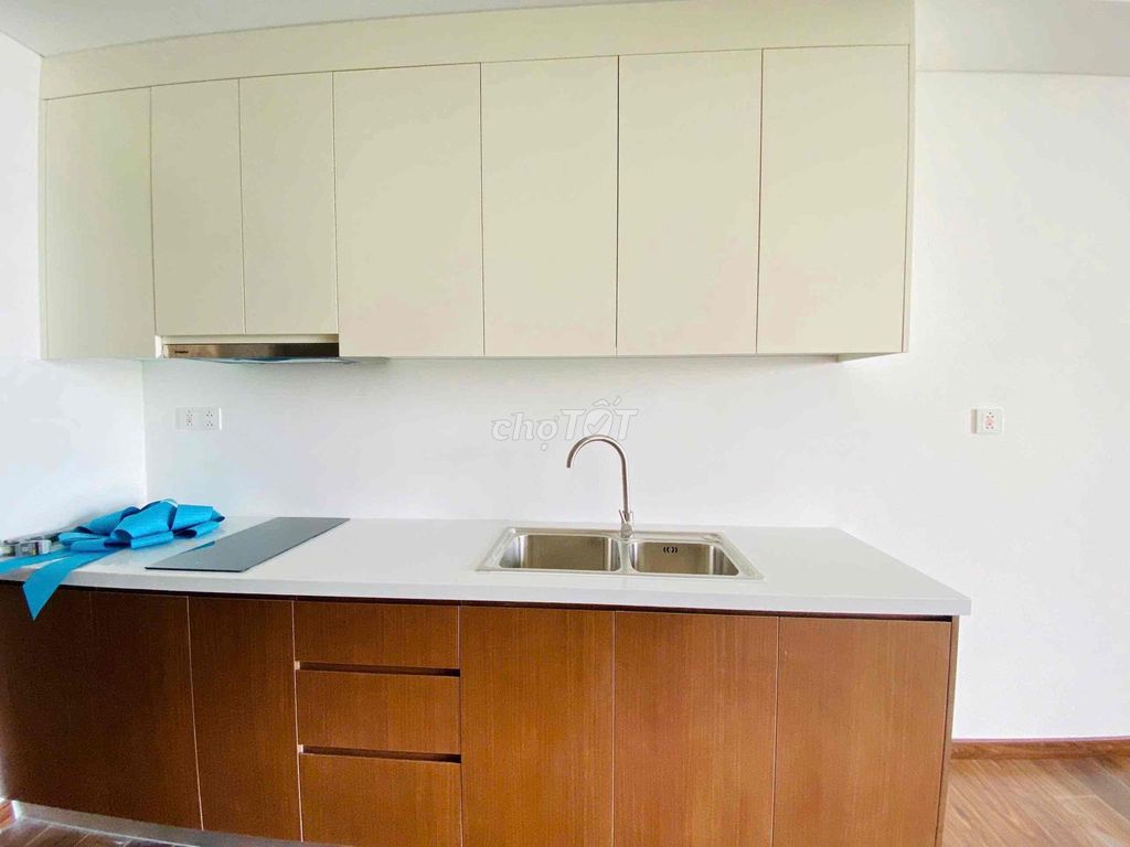 Rent a studio Mizuki Park, have curtains, nice new home. The price of 1.6 million.