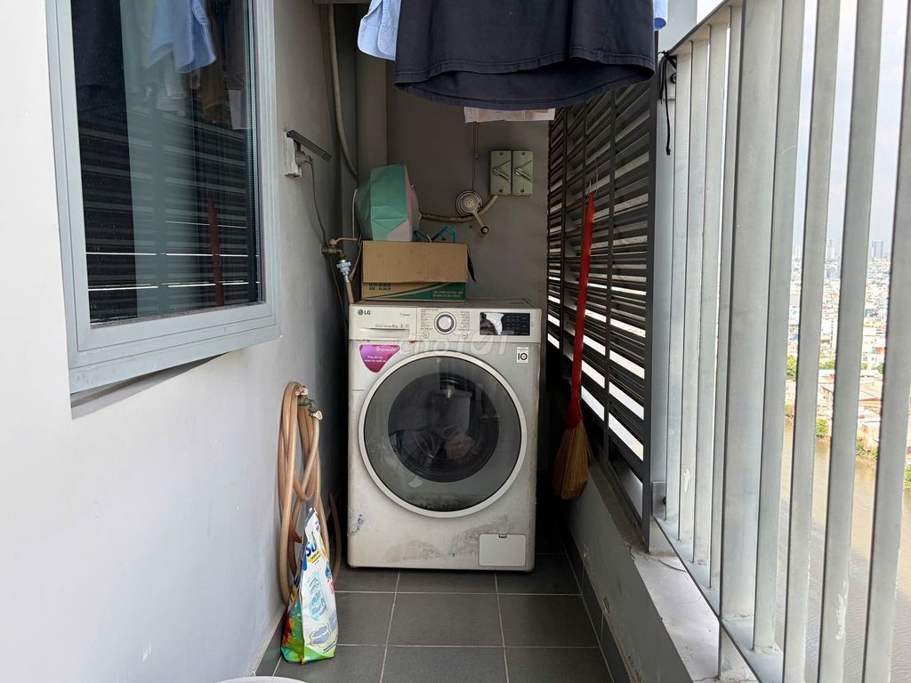Renting Diamond Lotus District 8 two bedrooms 2 full interior toilets
