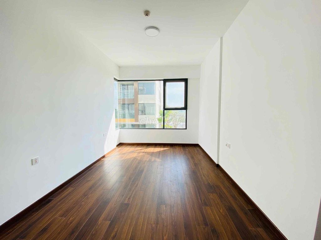 Rent MP678- Mizuki Park 2 bedrooms 85 meters with curtains. At 9.5 million.