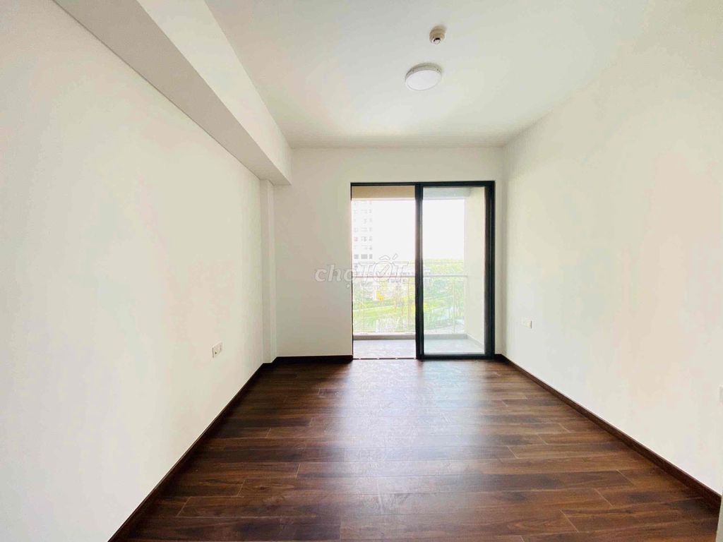 Rent MP678- Mizuki Park 2 bedrooms 85 meters with curtains. At 9.5 million.
