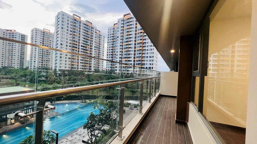 Rent an apartment in the garden, mp678 Mizuki Park, 2 bedrooms 90 m2. It's 12 million.