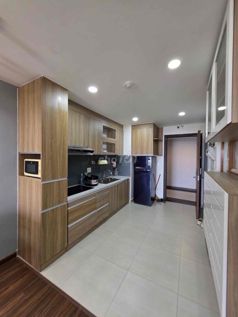 Rent The Botanica apartment. Two bedrooms. 57 m2 toilets near tsn airport.