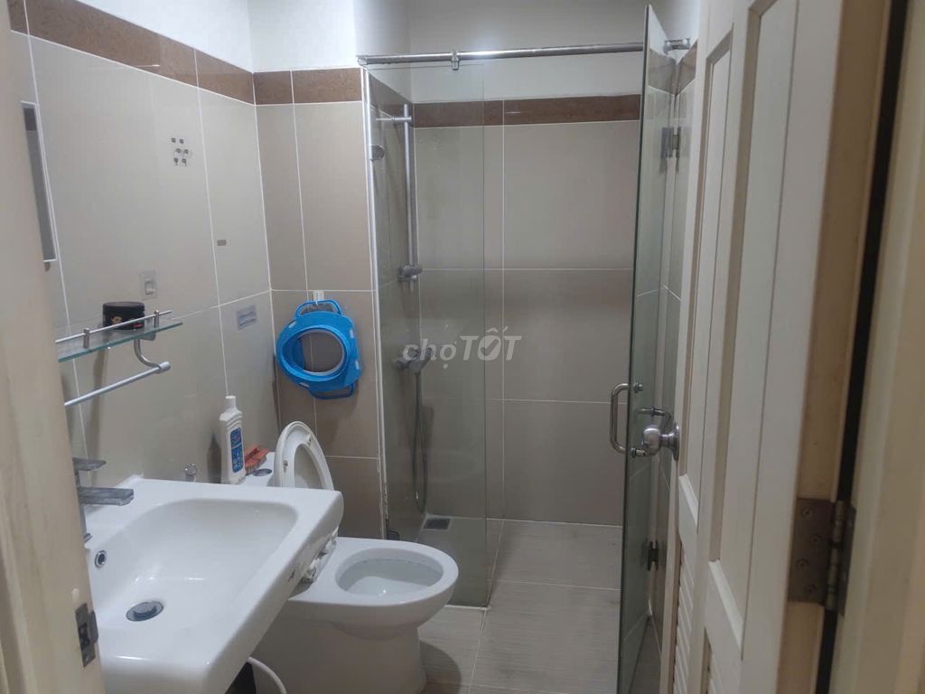 Rent an Eratown 2 bedroom 2 toilets 67 meters2. Rent price: Eight million. Level + empty