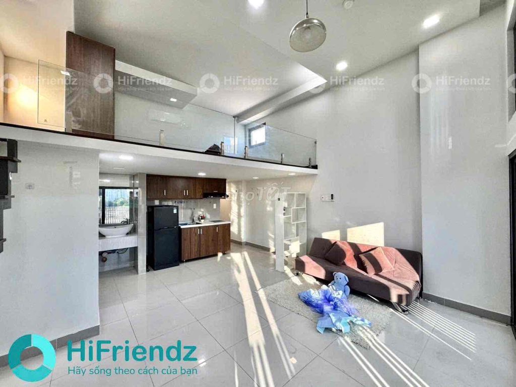 Rent a super wide apartment full of furniture. Comfortable, clean.