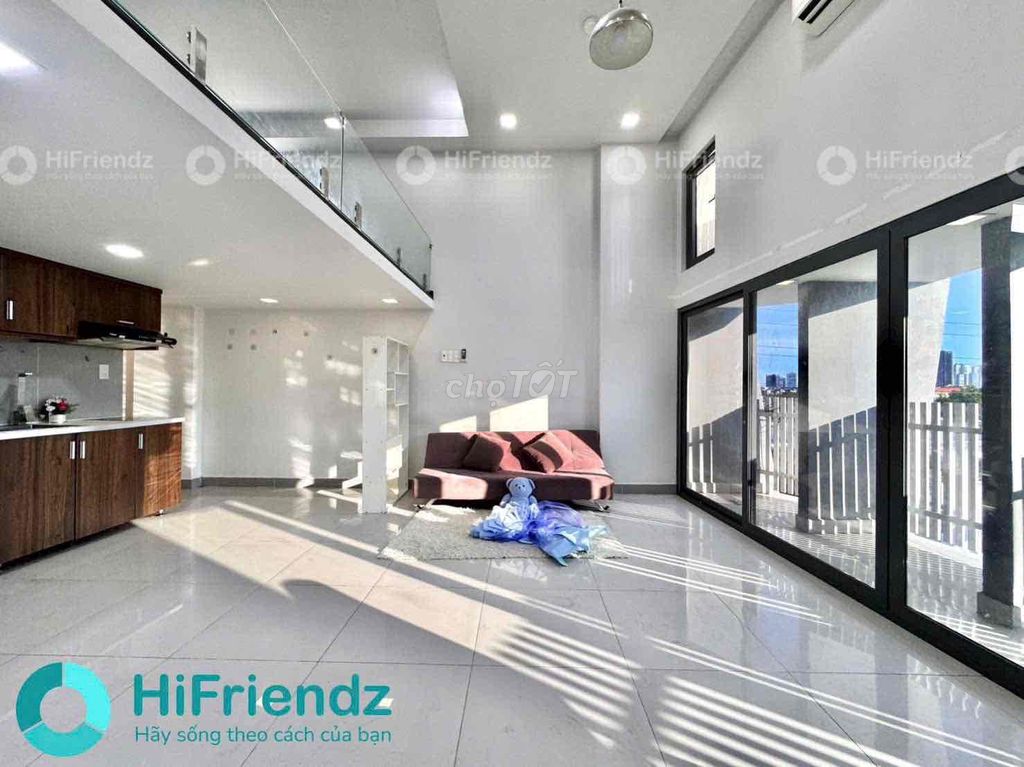 Rent a super wide apartment full of furniture. Comfortable, clean.