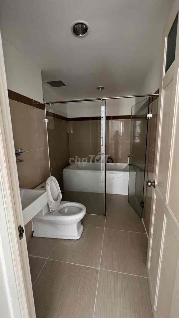 Rent apartment Era Town 97 meters 2 3 river view bedrooms