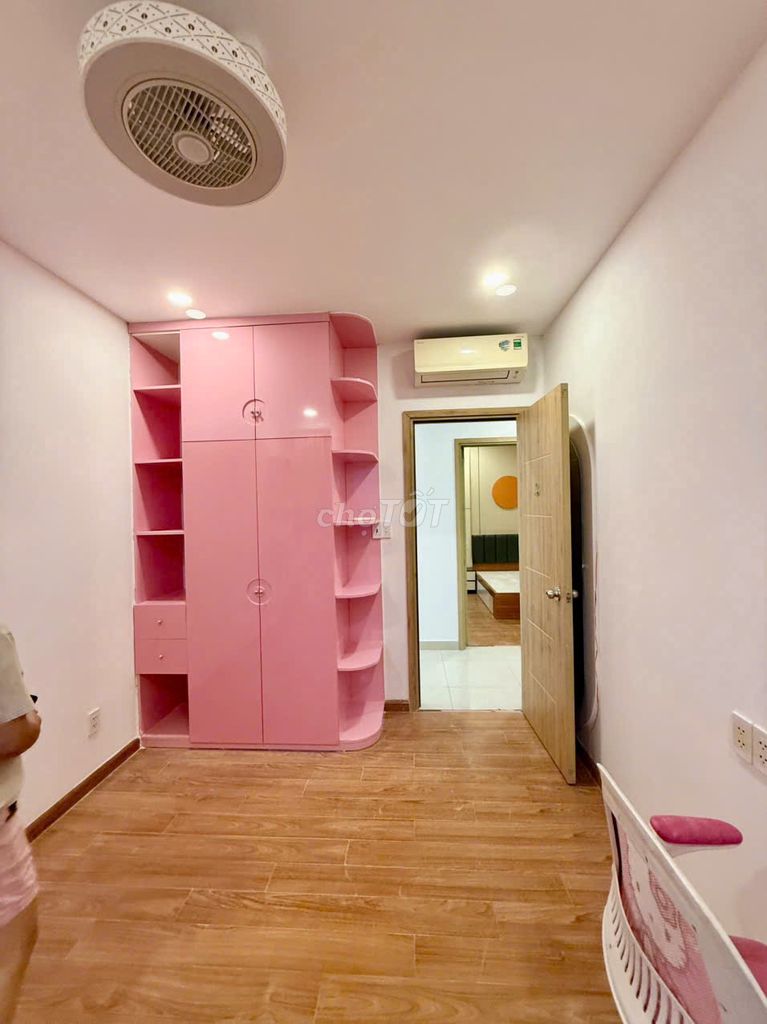 Rent the corner 3 Bedrooms; There's a 8.5 million-dollar building. Eight million.