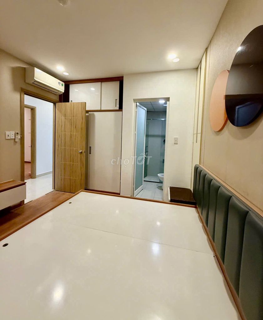 Rent the corner 3 Bedrooms; There's a 8.5 million-dollar building. Eight million.