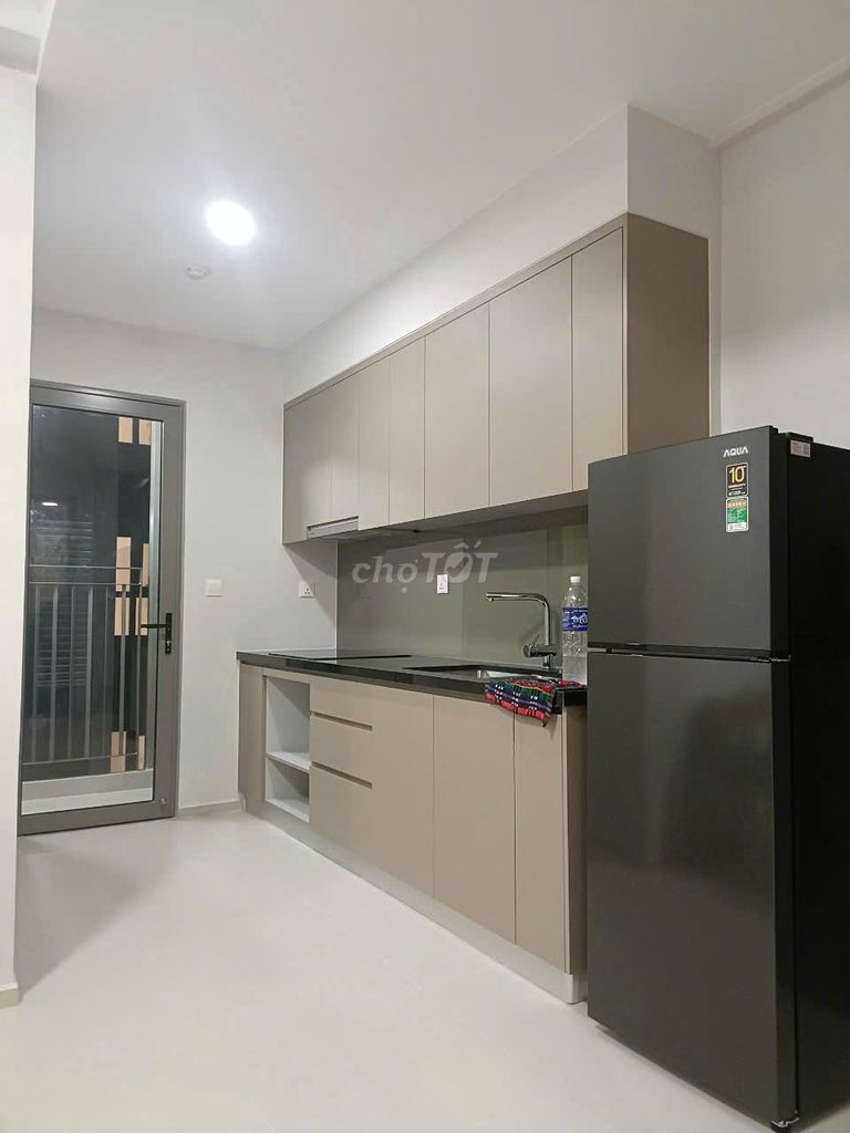 Two bedrooms for nine million. Full interior 10 million. Musk