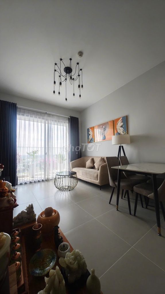Two bedrooms for nine million. Full interior 10 million. Musk