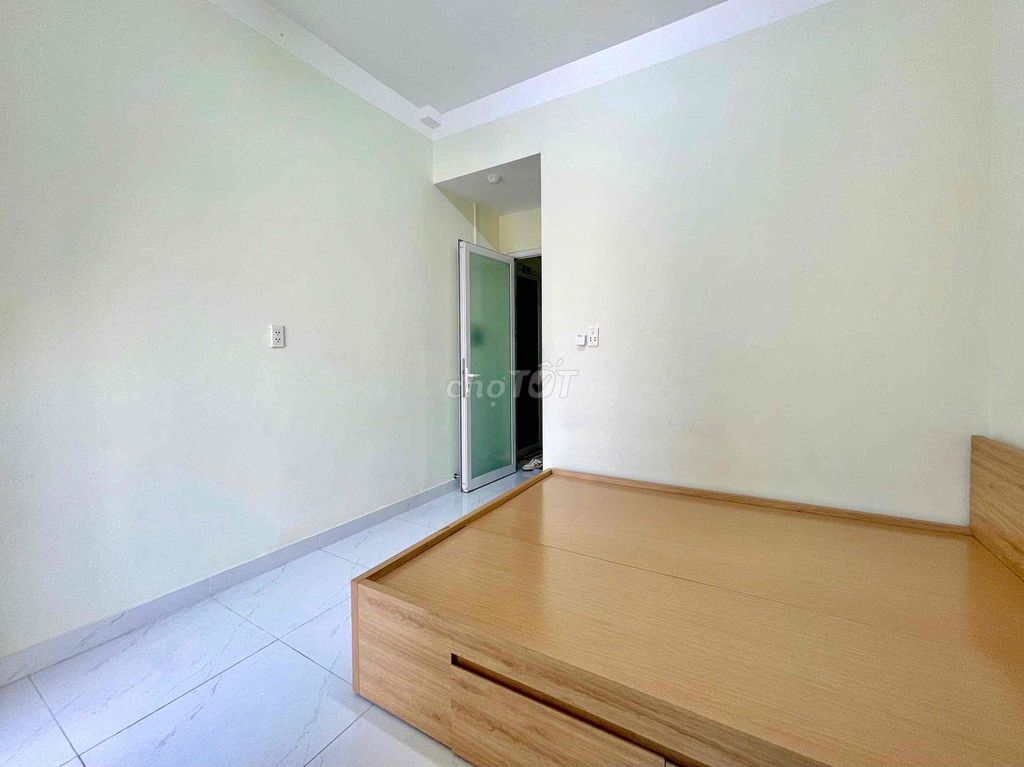 renting the new balcony studio + matching design for couples