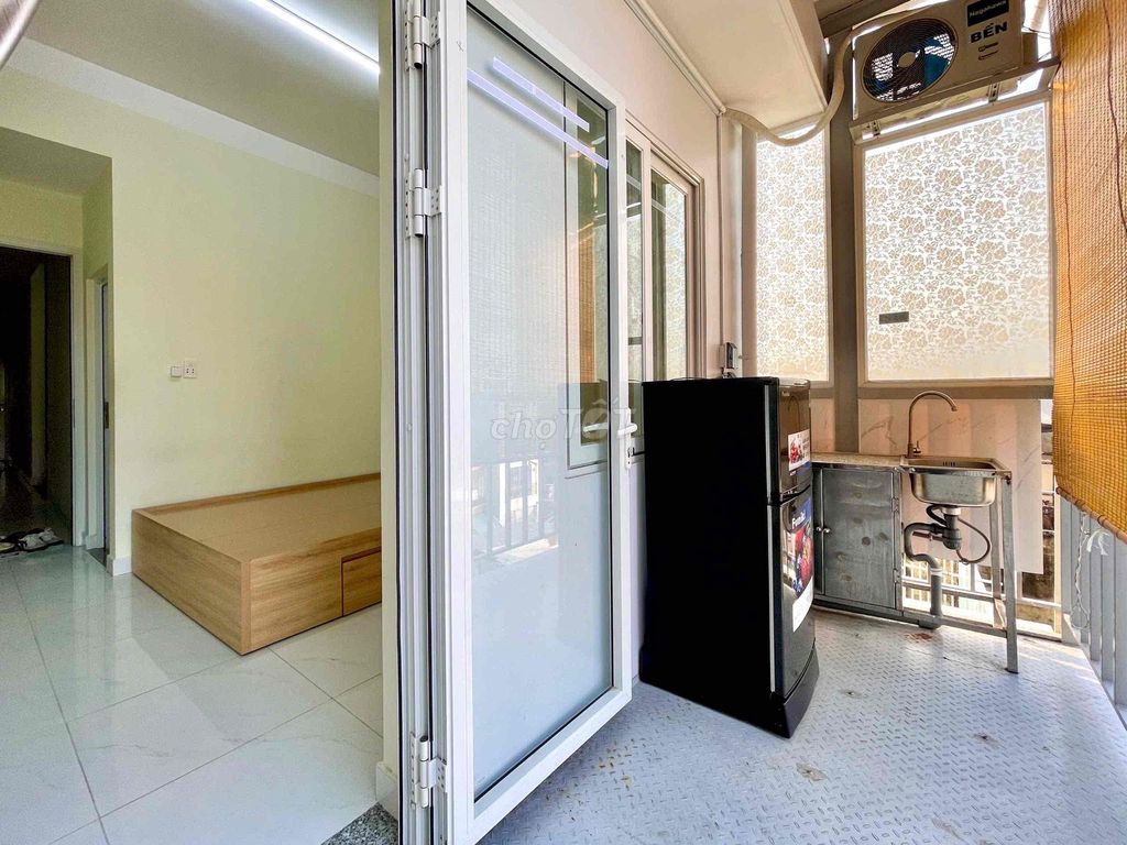 renting the new balcony studio + matching design for couples