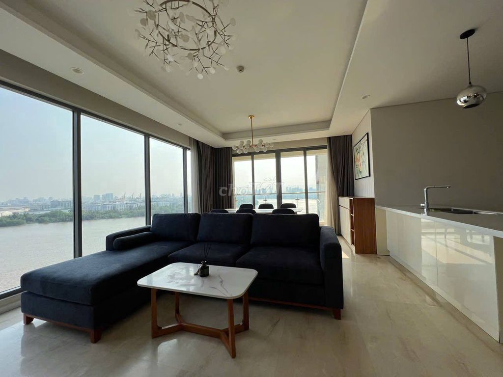 Rent a super area 4 bedrooms at 74 million and negotiated, in and out