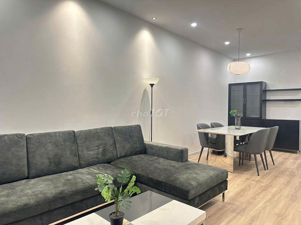 Rent two bedrooms, tall upstairs, 22 million a month high furniture.