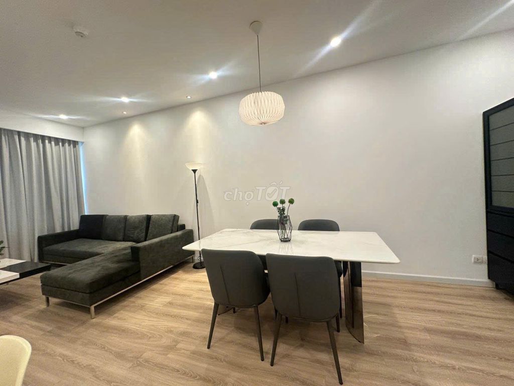 Rent two bedrooms, tall upstairs, 22 million a month high furniture.
