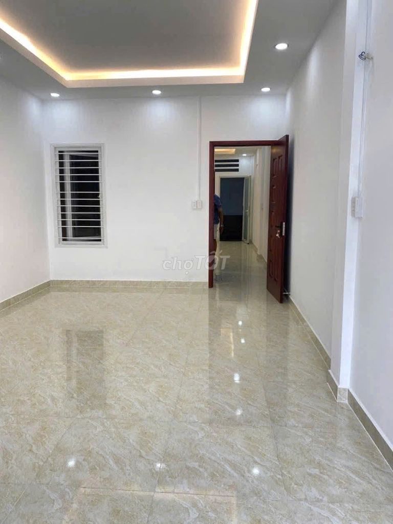 Lý Tự Trọng District 1-price rents 10 million a month. One bedroom, two air conditioning, 60 meters.