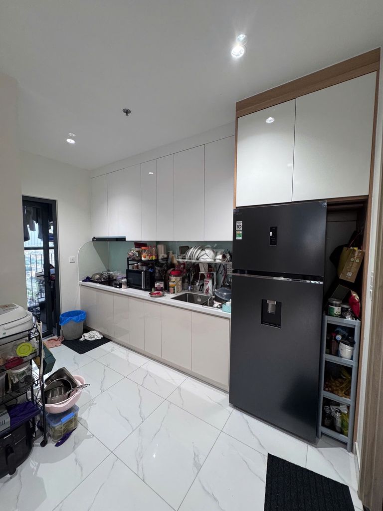 Rent Mini Garden D-A through District 8, Full interior cost 16 million to move in with a suitcase.