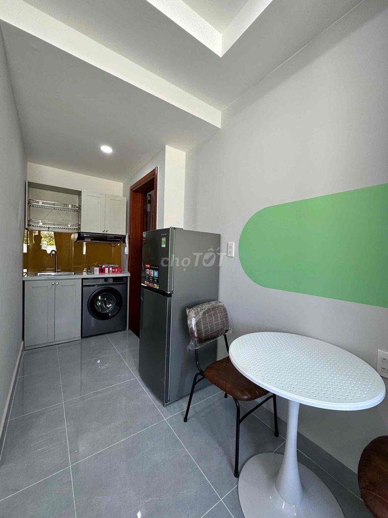 The private washing machine window apartment. Thousand thousand almonds. 10th county near 5,1