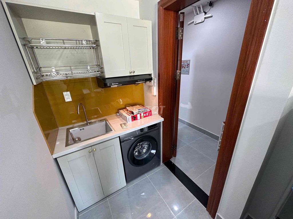 The private washing machine window apartment. Thousand thousand almonds. 10th county near 5,1