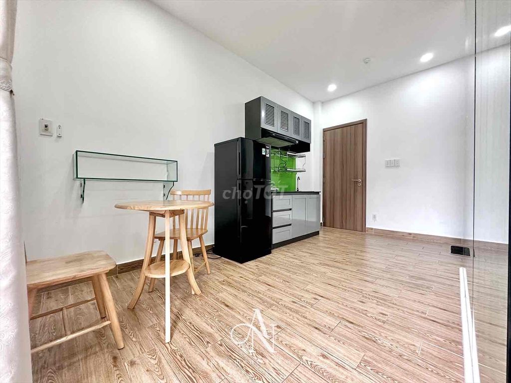 apartment one Lê Văn Sỹ .Balcon bedroom, beautiful apartment, extremely convenient position