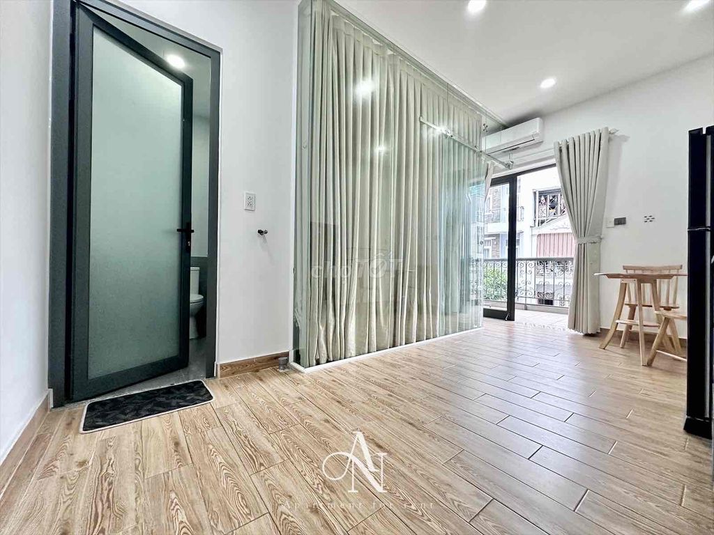 apartment one Lê Văn Sỹ .Balcon bedroom, beautiful apartment, extremely convenient position