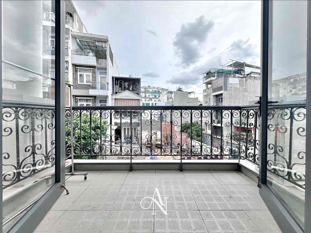 apartment one Lê Văn Sỹ .Balcon bedroom, beautiful apartment, extremely convenient position