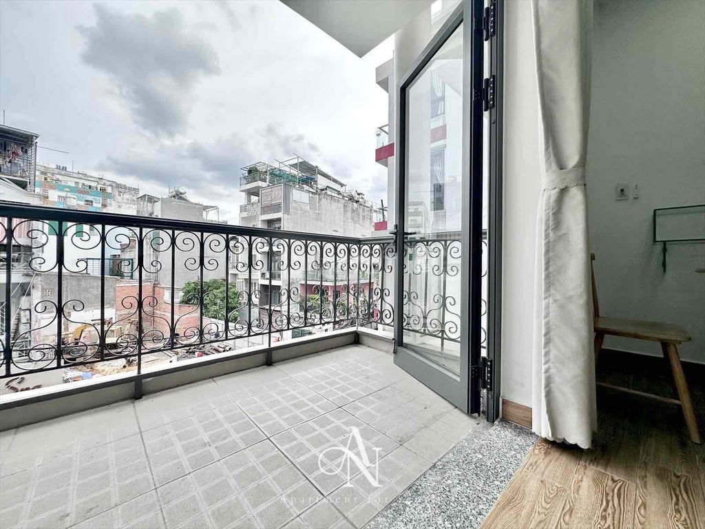 apartment one Lê Văn Sỹ .Balcon bedroom, beautiful apartment, extremely convenient position