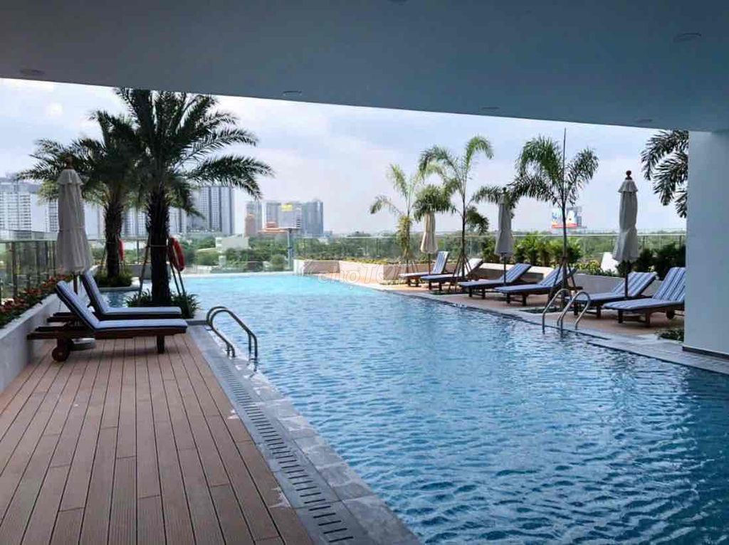 Rent the two Precia bedrooms. 2 views are good.