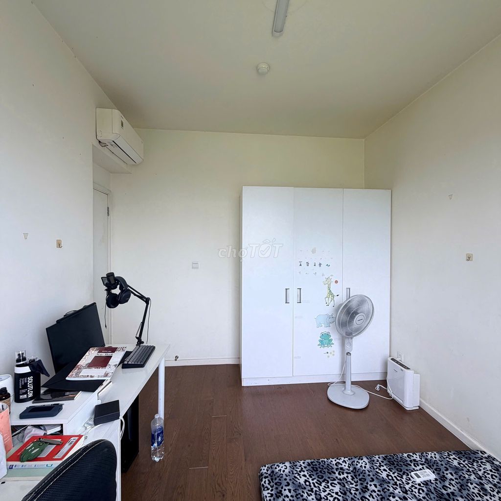 Rent the two bedrooms, a toilet for only 8.5 million at The Park Residence.