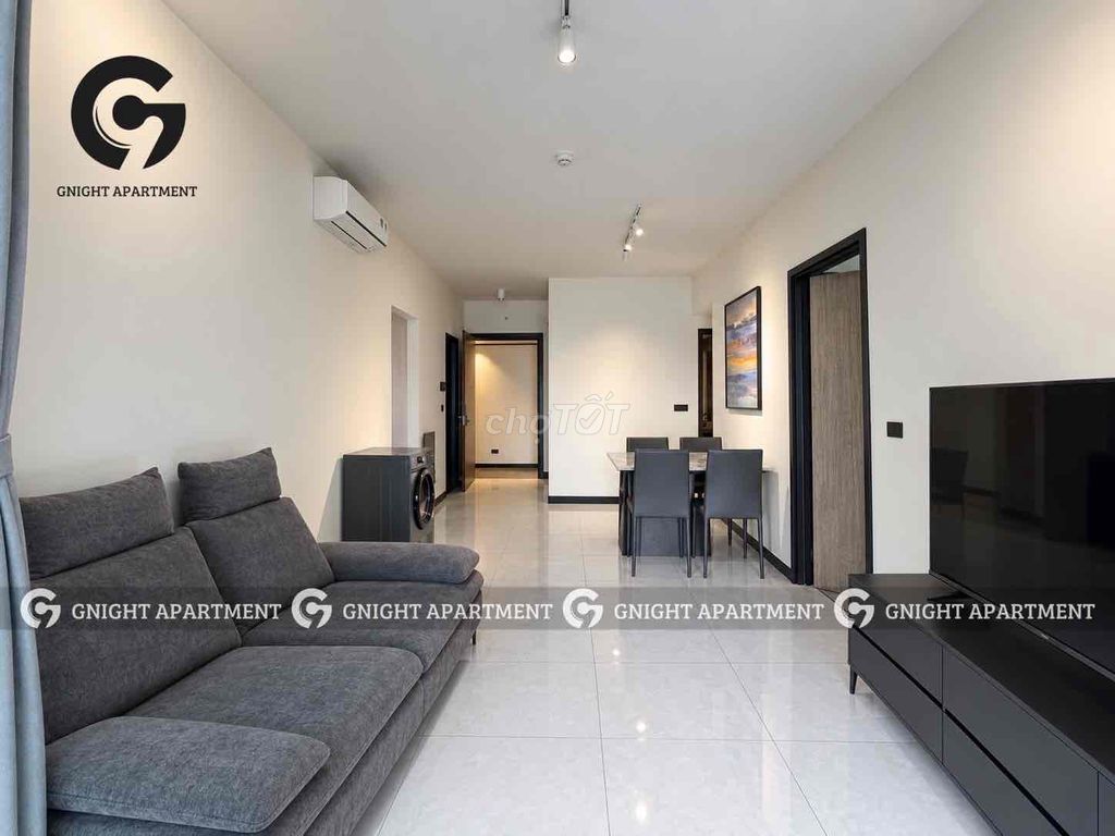 Two Bedrooms. Bến Vân Đồn. 4th.