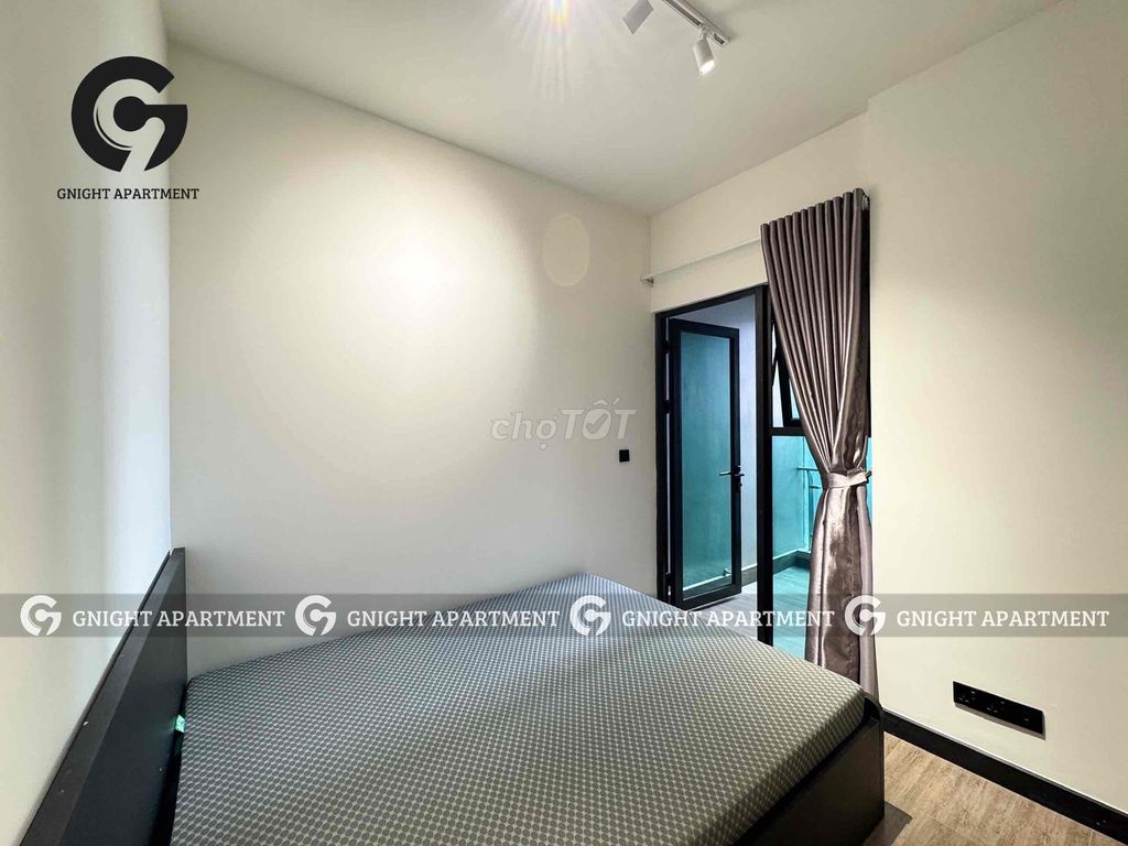 Two Bedrooms. Bến Vân Đồn. 4th.