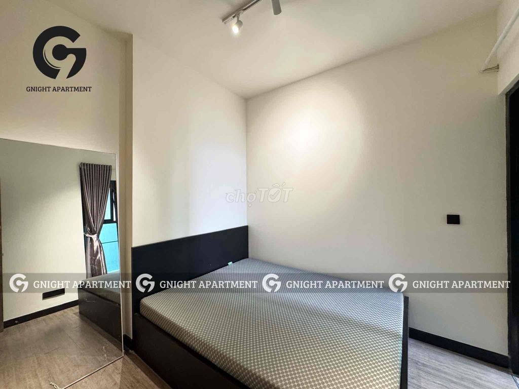 Two Bedrooms. Bến Vân Đồn. 4th.