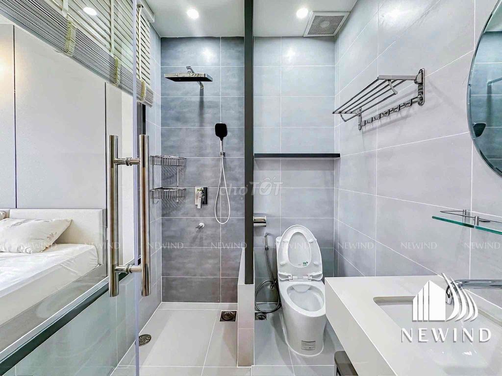 Two Bedrooms. Bến Vân Đồn. 4th.