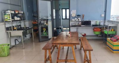 sleepbox_the dorm is full of private furniture on Cao Thắng Street.