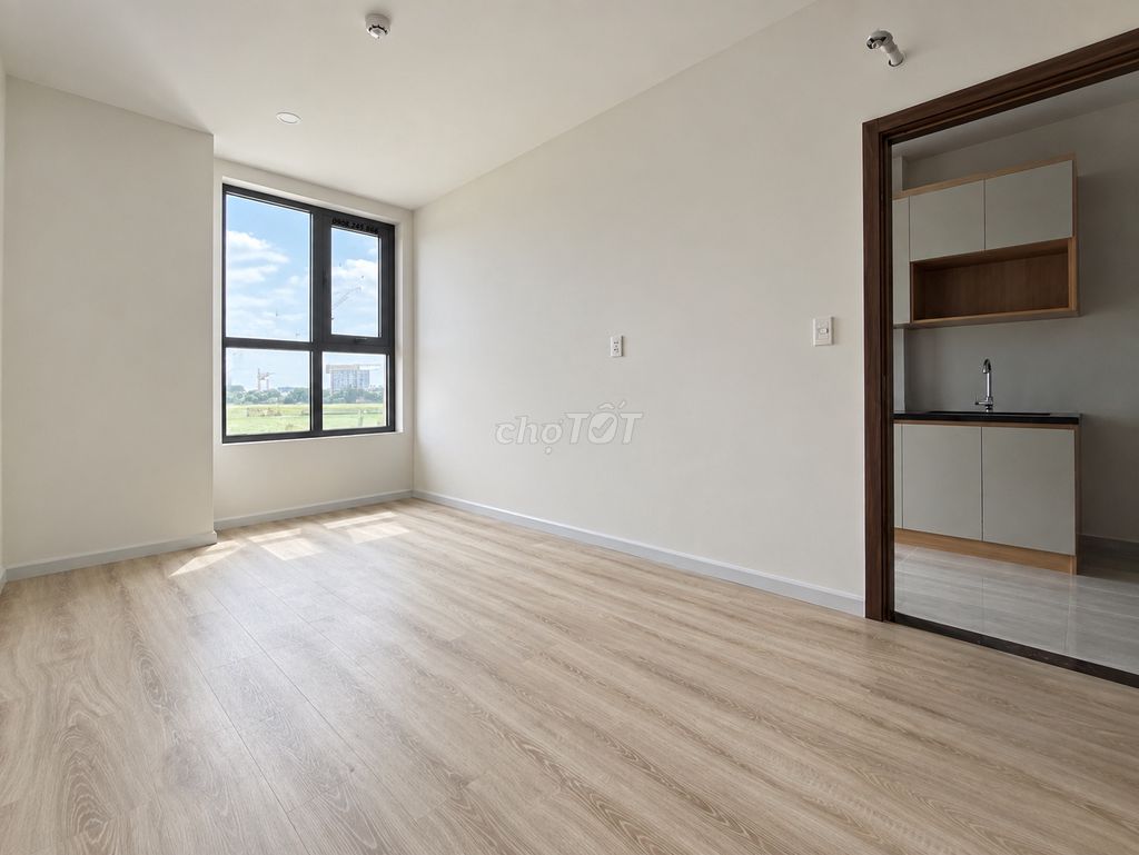 Rent a new Cạnh Làng Đại Học apartment.