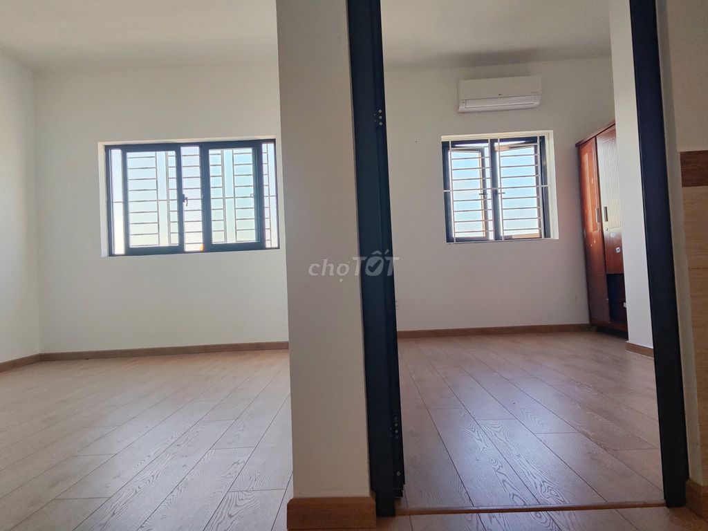 Rent Chung cư 155 Nguyễn Chí Thanh, 10 million, 68 meters, 2 bedrooms, 1 toilet