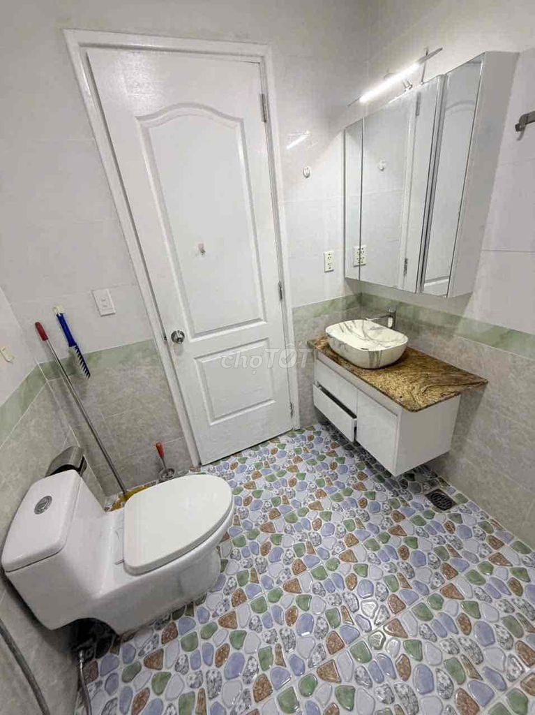 Rent apartment 221 99 m,2 rooms Full interior