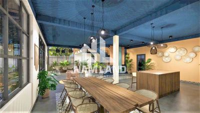 The garden house at Thảo Điền is an office-$4.50.