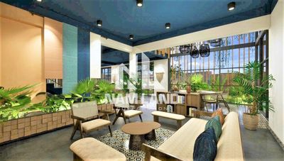 The garden house at Thảo Điền is an office-$4.50.