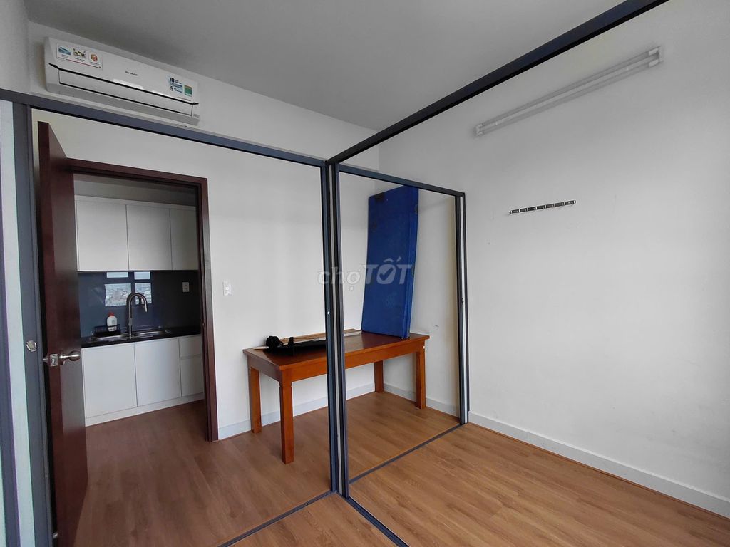 Rent Green River area 72 meters 2 bedroom 2 toilets 10 million near the entire District 8 interior.