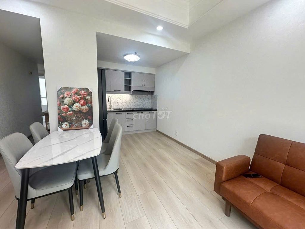 Rent a two-room apartment, 18 million-month high-end furniture.