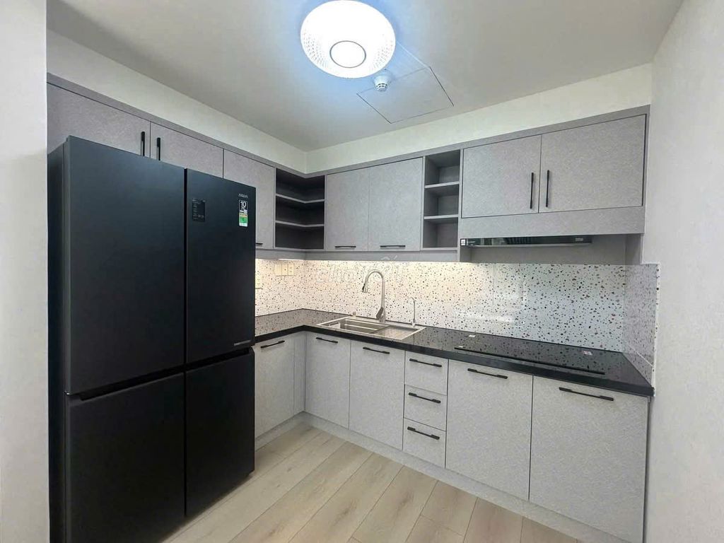 Rent a two-room apartment, 18 million-month high-end furniture.