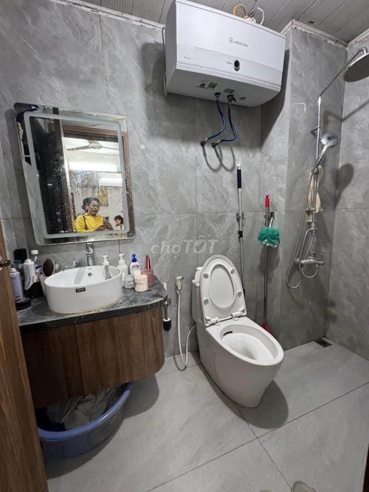 Cao ốc Phú Nhuận rented two bedrooms, full of furniture, only 13 million rents.