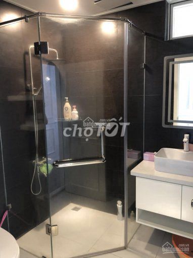 Renting apartments to the district of 5 2 bedrooms only 9 million.