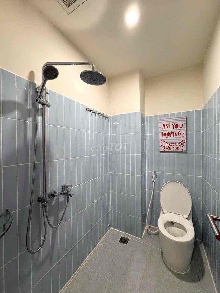 New apartment near the new market.