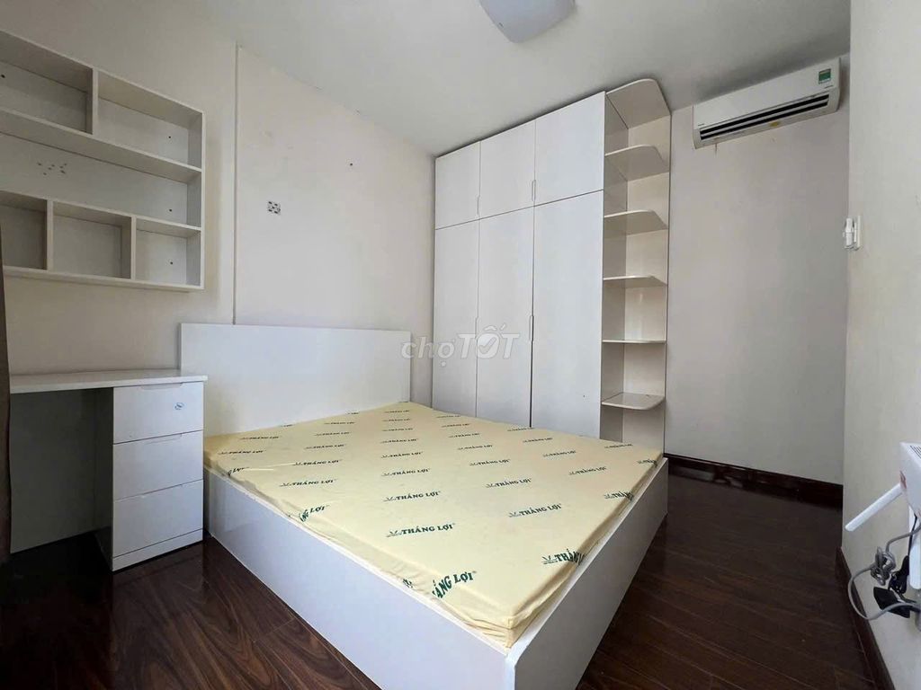 Nguyễn Thượng Hiền building, bt: 80 meters2, 2 p sleeping, full interior, 1.5 million