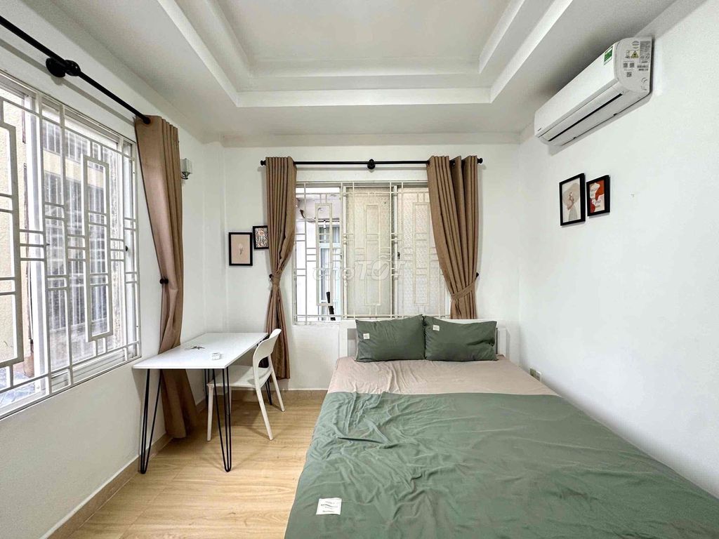 It's not hard to find an apartment in the middle of District One.