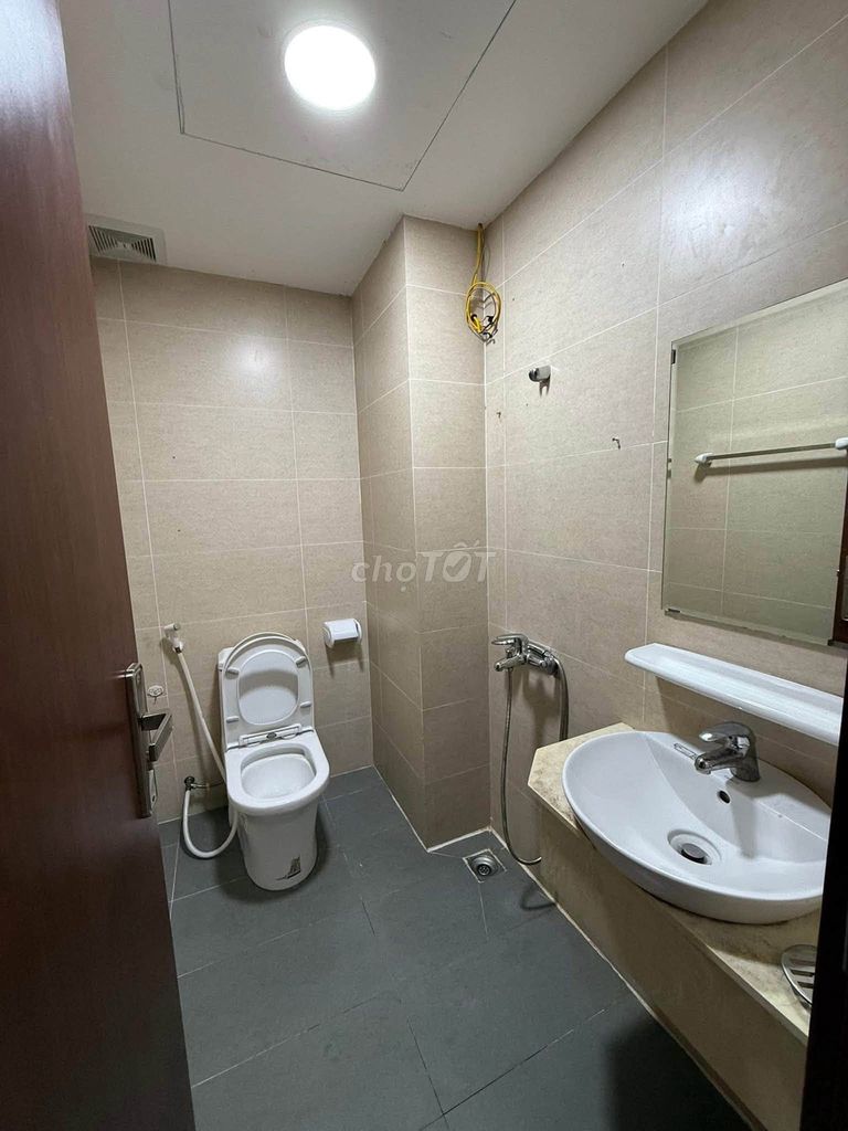 Rent C/c Trần Quốc Thảo, apartment 55 meters per bedroom rent only nine million a month.