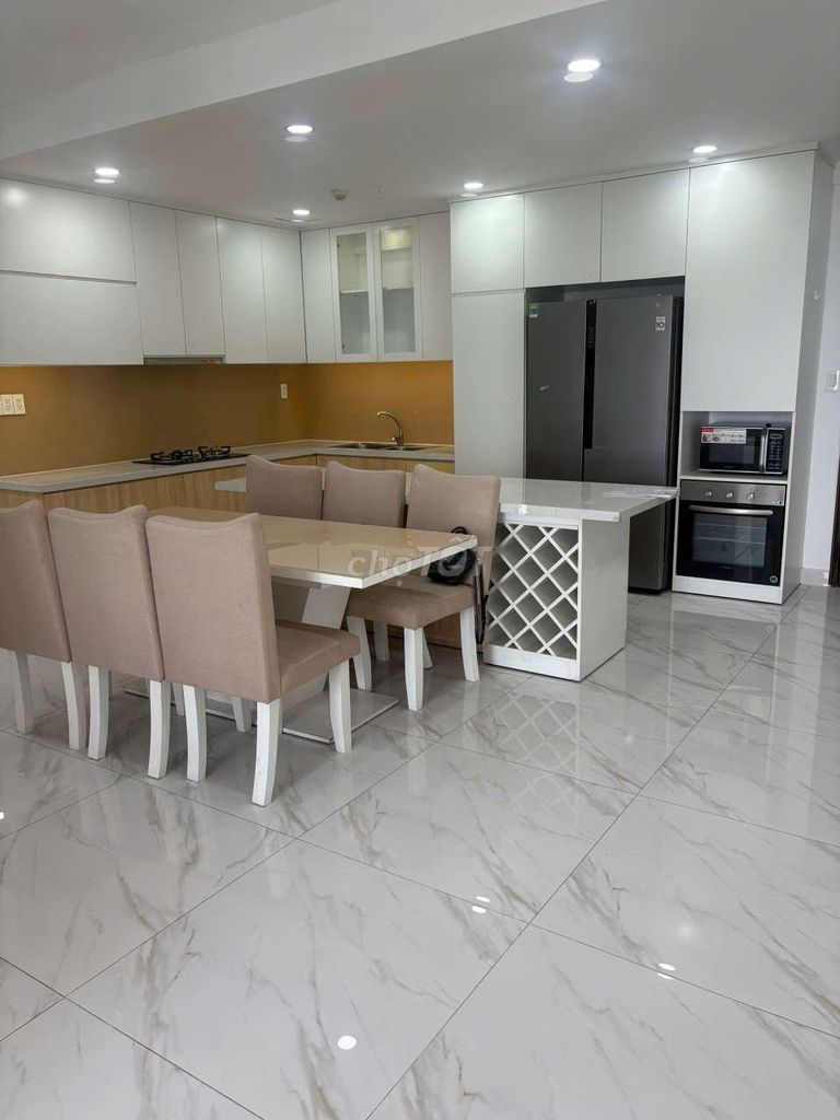 For the Home of Tebuee, the High House, 133 meters, the Mei Futrean district, 7th District, 3 bedrooms 2 toilets