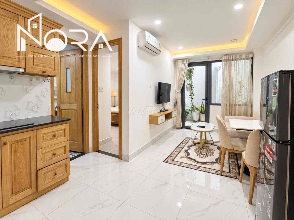 A full-house bedroom in the center of District 1.